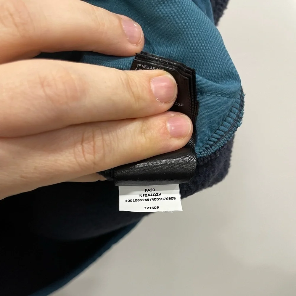 The North Face Men’s Carbondale Vest Full Zip Aviator Navy Mallard Blue Medium